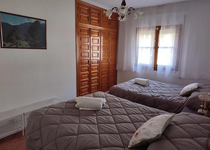 Casa Rogelio Valverde *